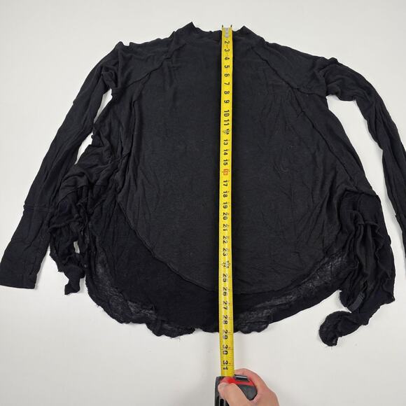 We The Free Shirt Womens Small Black Long Sleeve Raw Hem Boho Draped Free People - Picture 6 of 13